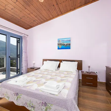 Sunrise Villa *