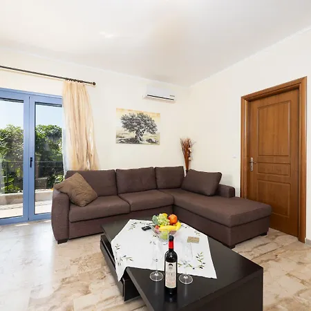 Sunrise Villa *